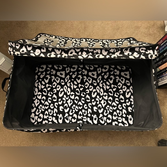 VS PINK Dorm Trunk Black Cheetah Print HTF - Picture 5 of 6